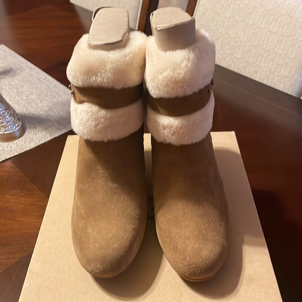 Ugg wedge bootie